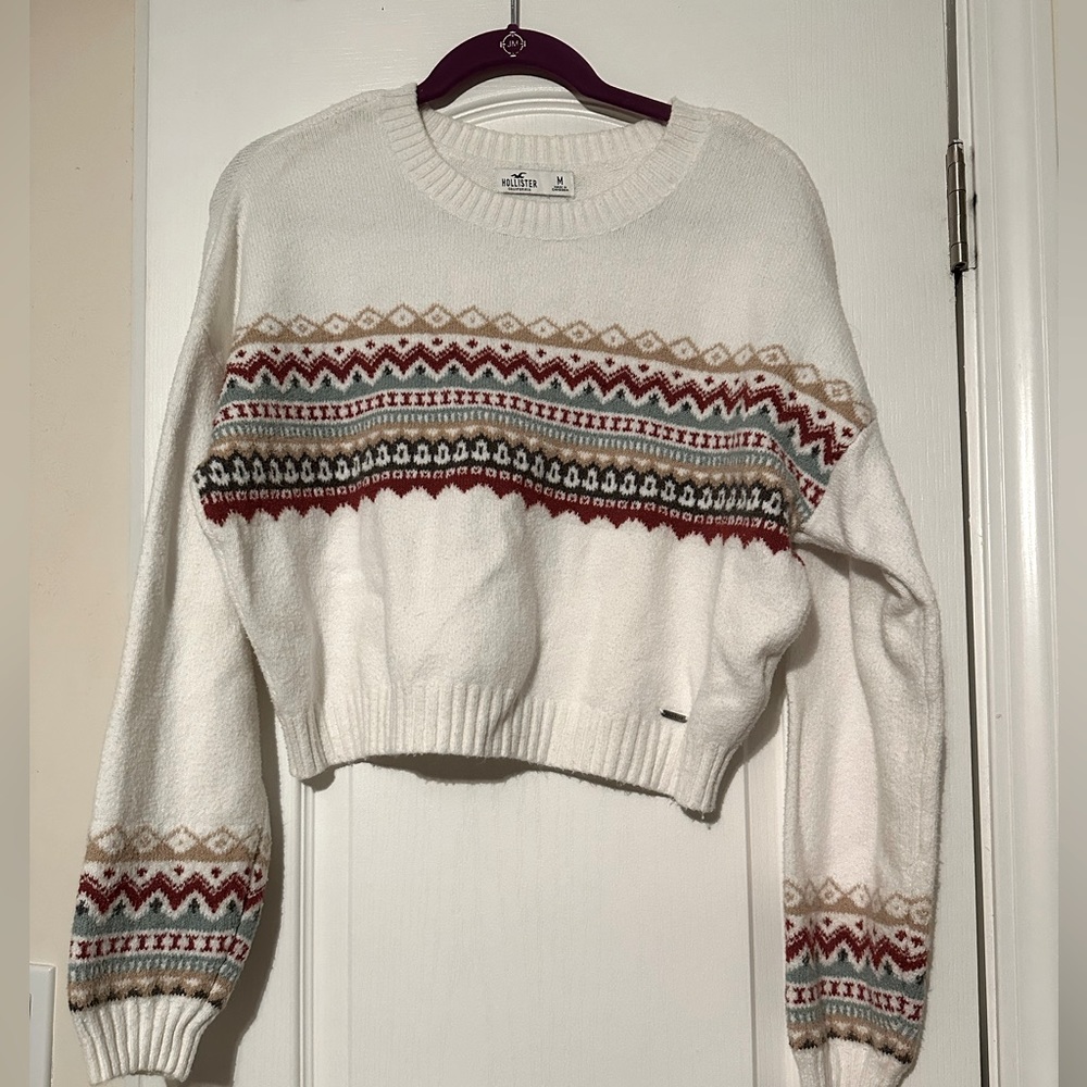Hollister cropped sweater size M